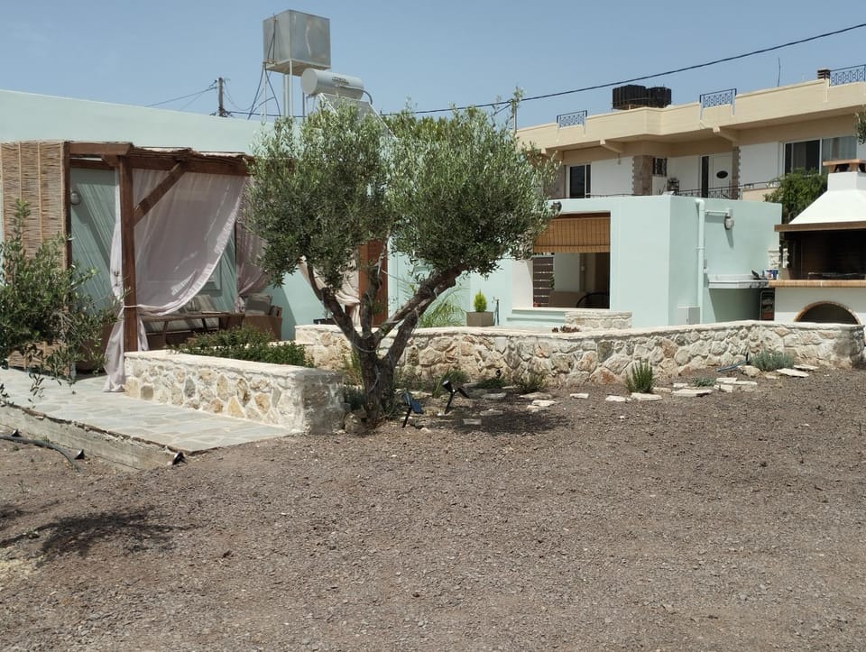 Property building, BBQ facilities, Garden, View (from property/room), Garden view, Parking