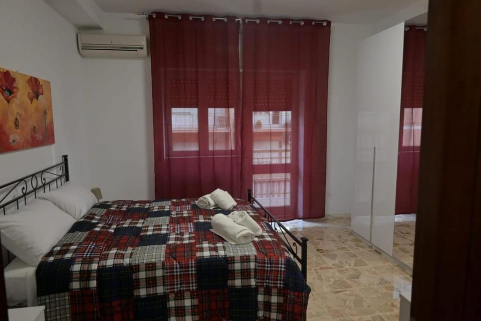 Bed, Photo of the whole room, Bedroom, towels, air conditioner