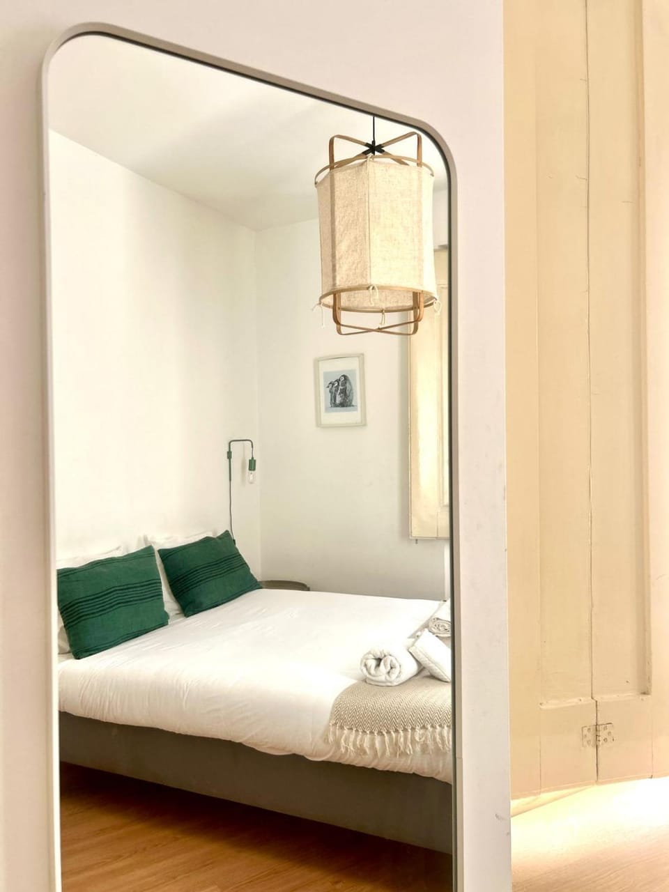 Photo of the whole room, Bedroom, towels, wardrobe