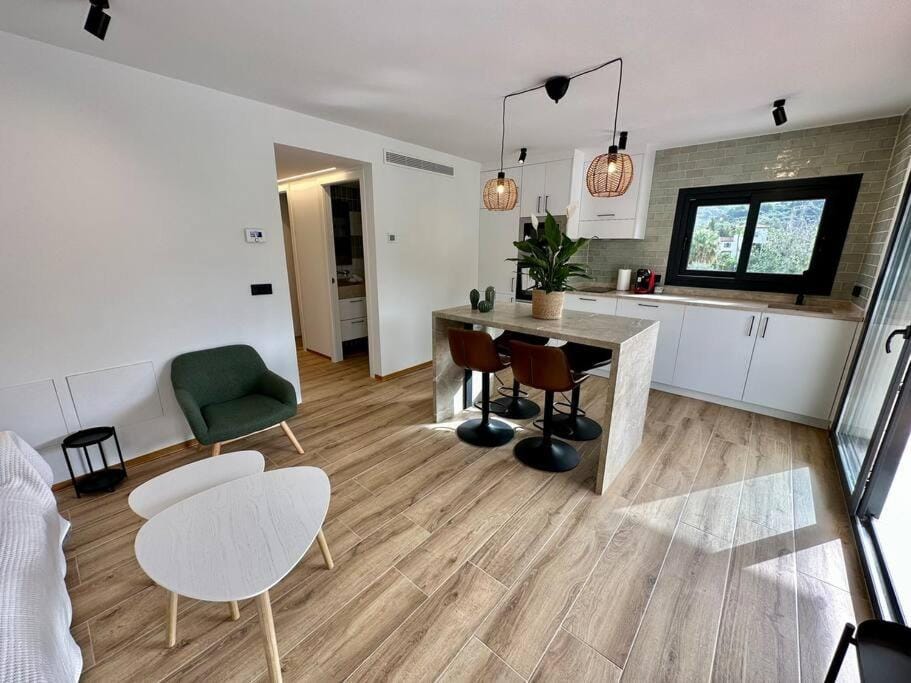 Apartamento Moderno con gran terraza" GREGAL" Apartment in Port de Sóller