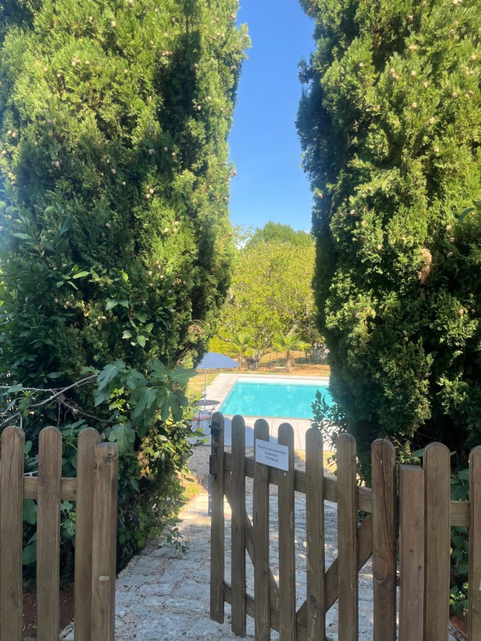 Domaine Bassy Bed and Breakfast in Bourgogne-Franche-Comté