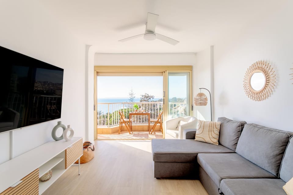 Maikran Seasonal Santa Pola Beachside Apartment Apartment in Santa Pola