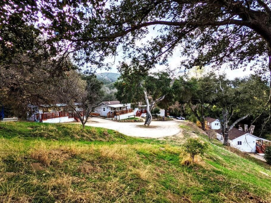 #7 Josie's Mountain Top Hideout-Cabin in the Woods Cabin in Southern California