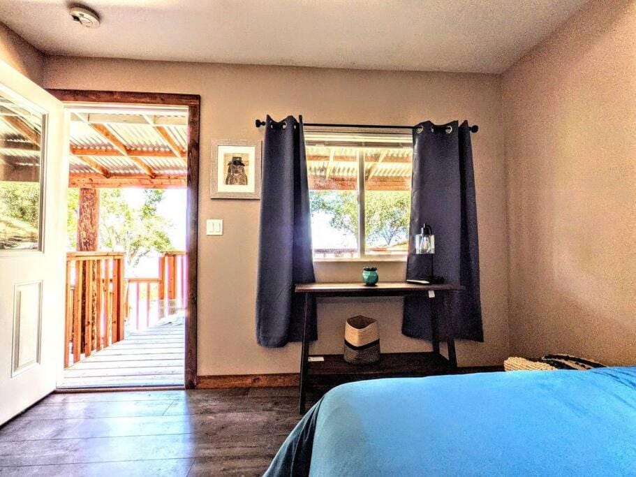 #7 Josie's Mountain Top Hideout-Cabin in the Woods Cabin in Southern California