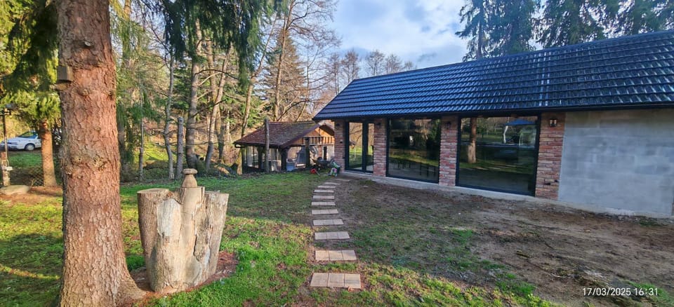 Property building, Natural landscape, Garden view
