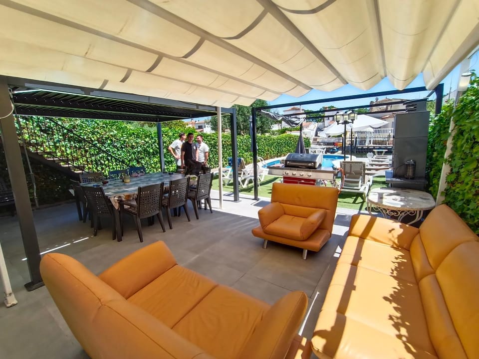 Balcony/Terrace, Living room, Seating area