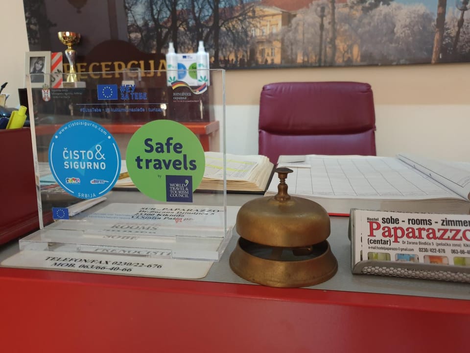 Hostel Paparazzo & Apartmans Hostel in Timiș County