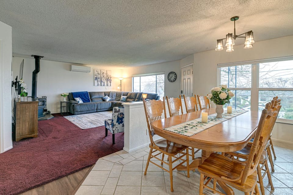 Family-Friendly Winston Vacation Rental w/ Deck! House in Oregon