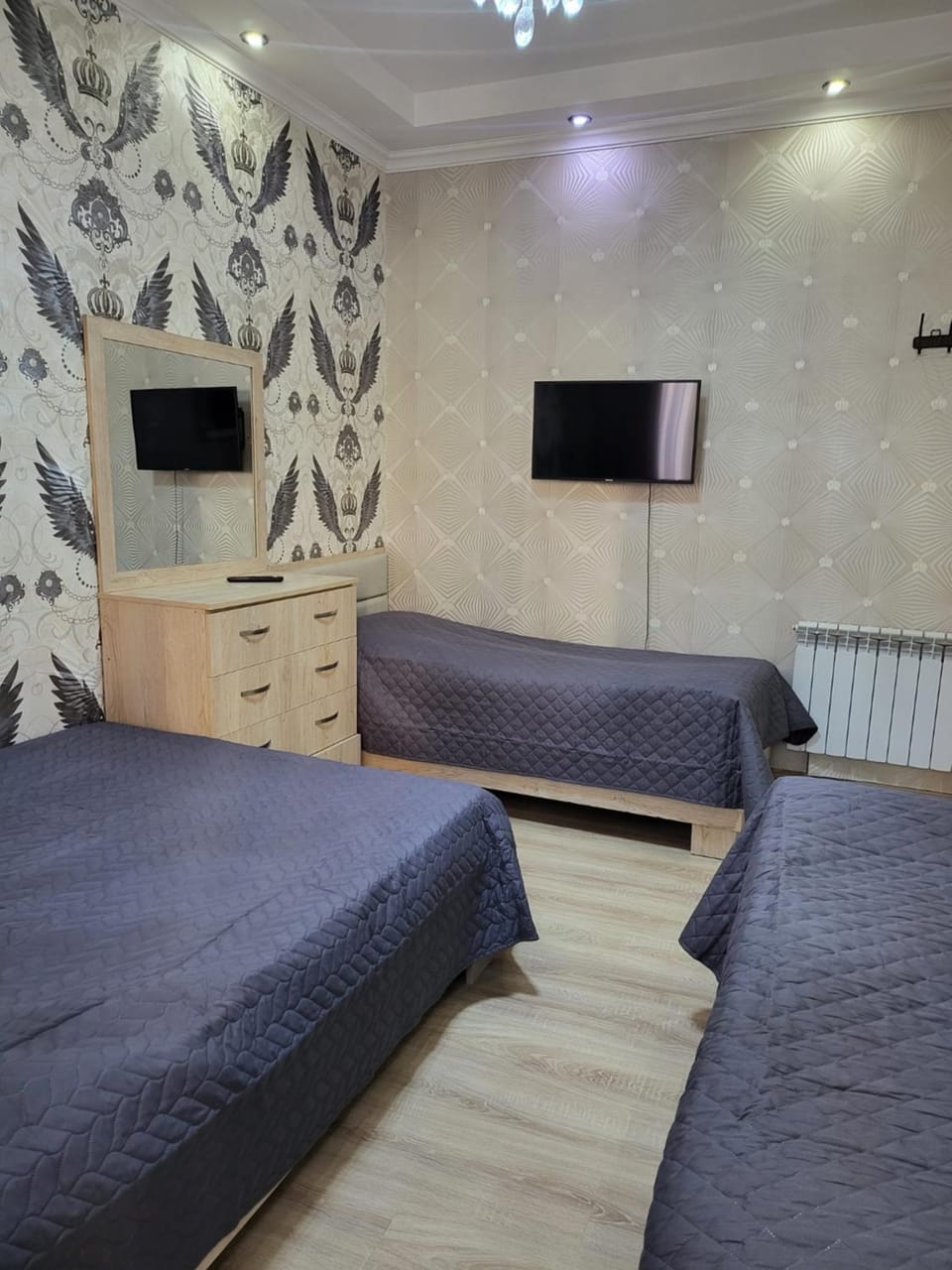 Communal lounge/ TV room, Bed, TV and multimedia, Seating area, Bedroom