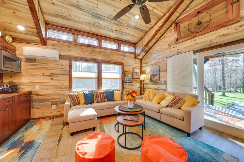 Hook, Line & Sinker Retreat w/ Fire Pit! House in Oklahoma