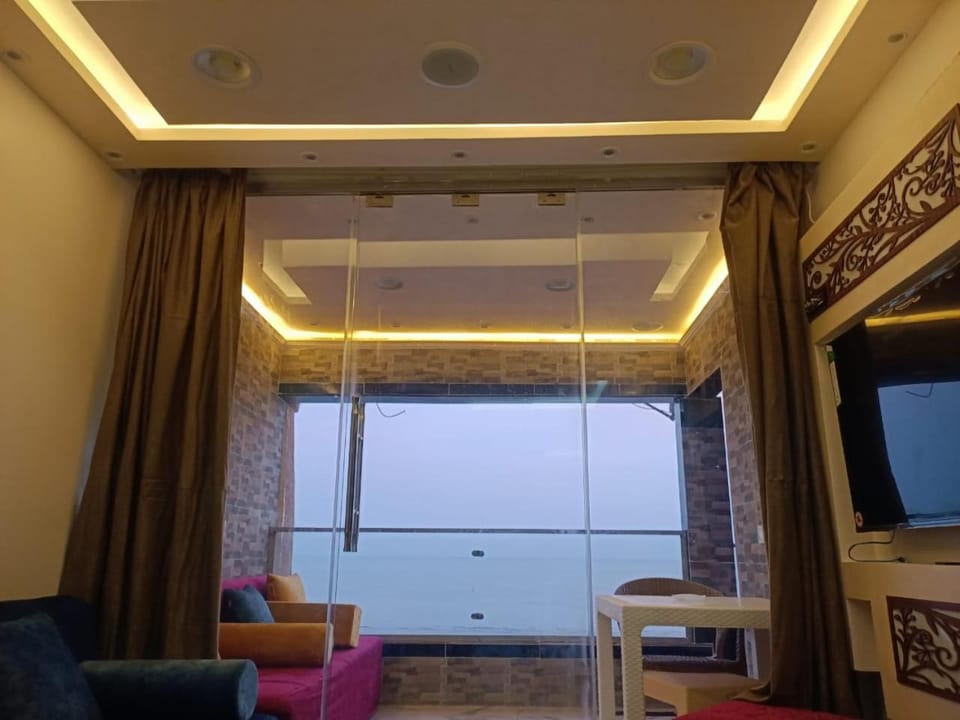 Beach apartment Alexandria شقة فندقيه مكيفه بالكامل غرفتين Apartment in Alexandria