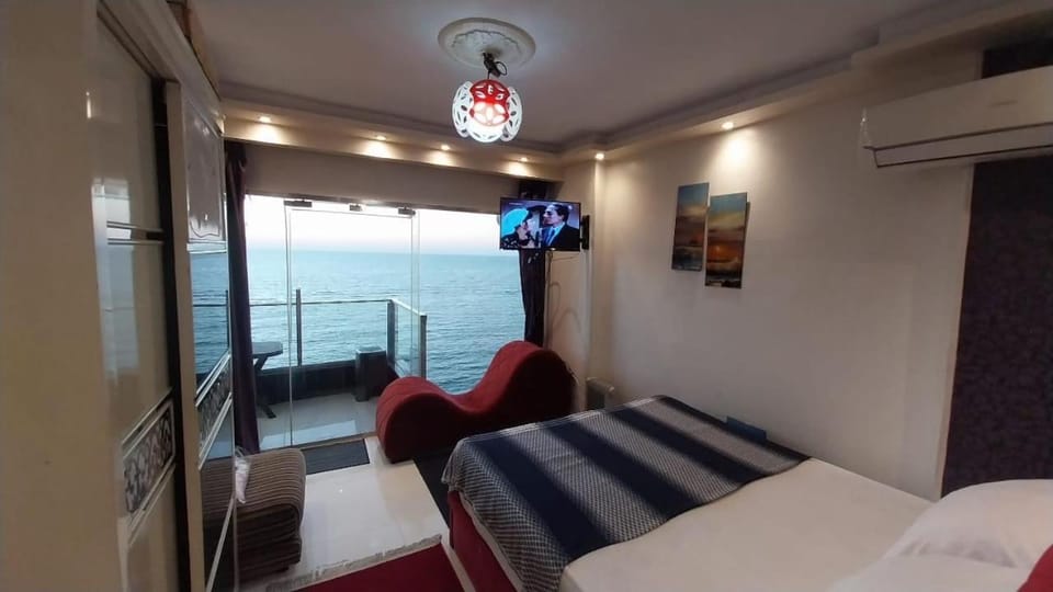 Beach apartment Alexandria شقة فندقيه مكيفه بالكامل غرفتين Apartment in Alexandria
