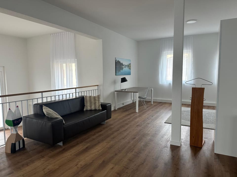 Grosse Einzimmerwohnung/Büro/Showroom Apartment in Aargau, Switzerland