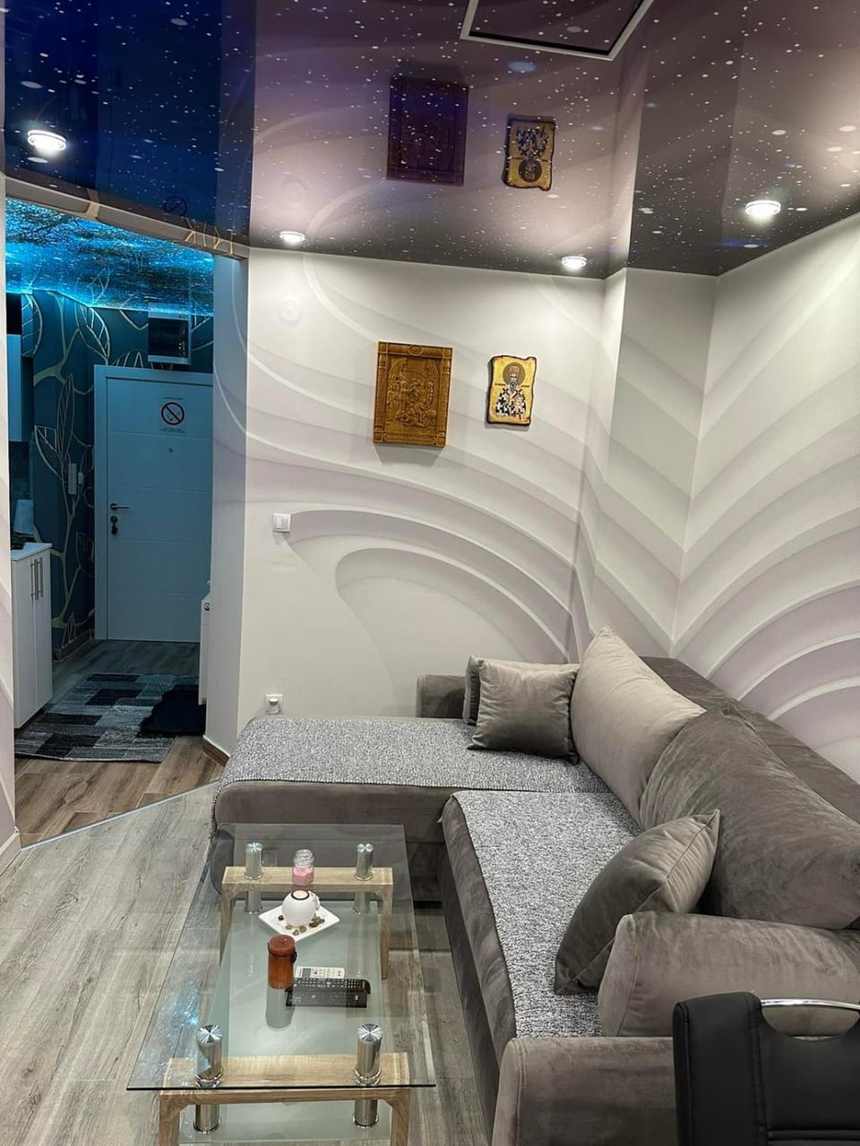 Living room, Seating area