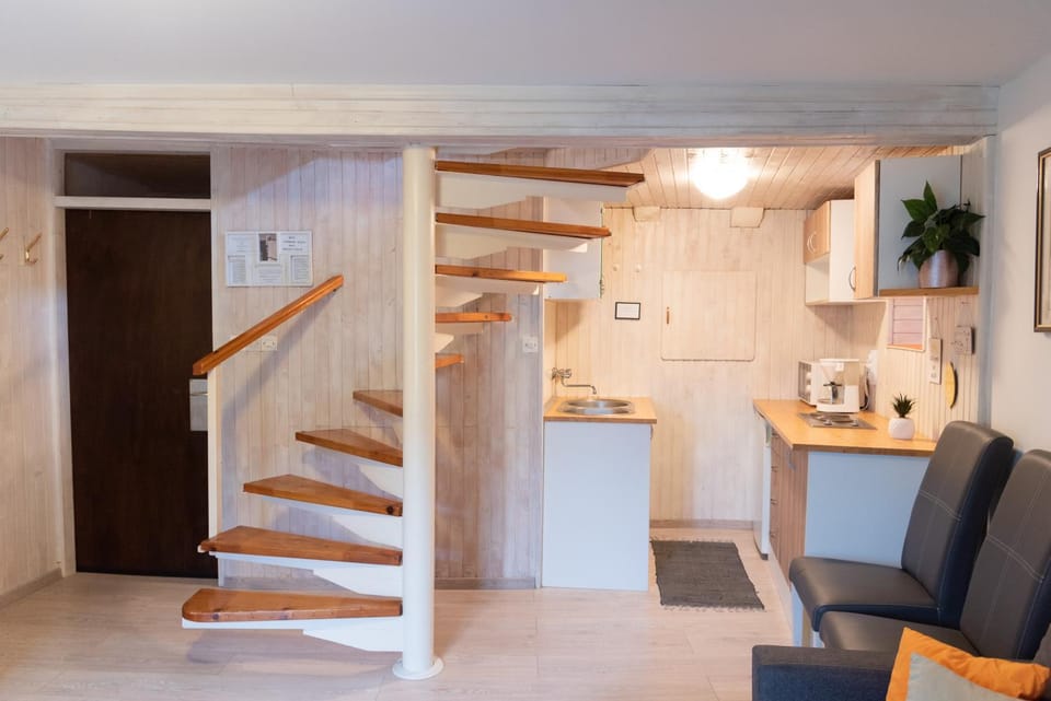 Kitchen or kitchenette, Living room, Seating area