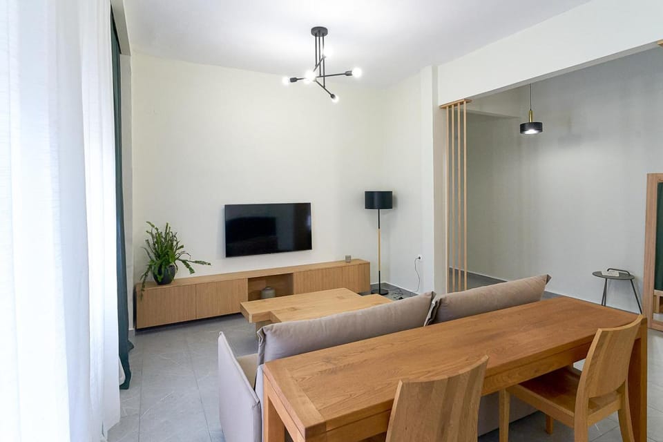TV and multimedia, Living room, Dining area