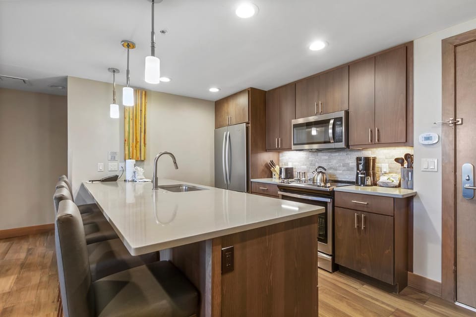 Grand Colorado on Peak 8 - 2 bedroom ski-in/ski-out Apartment in Breckenridge