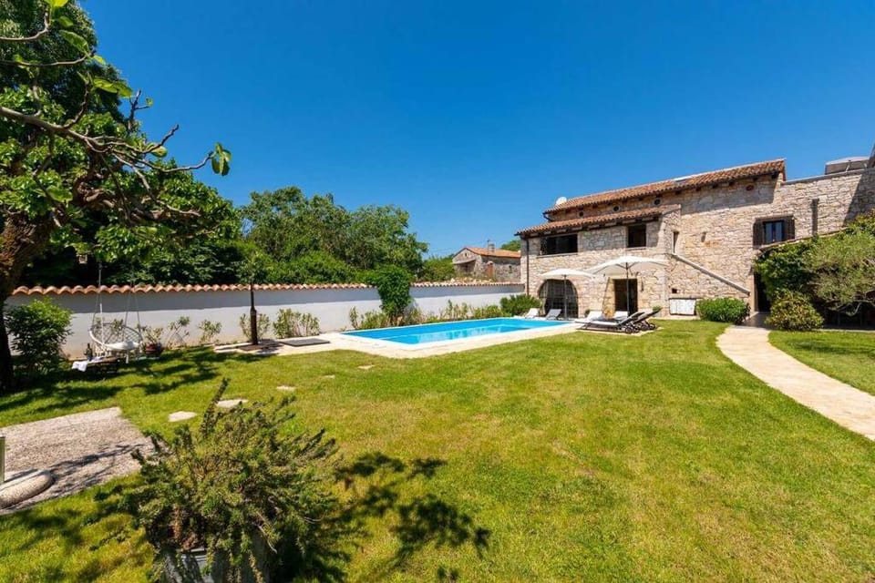 Garden, Pool view