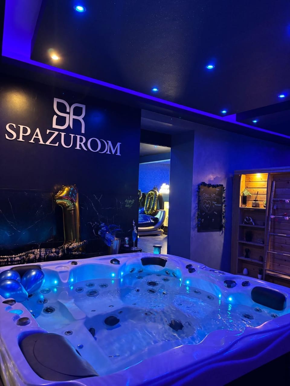 Spazuroom Luxury Suite Apartment in Flanders