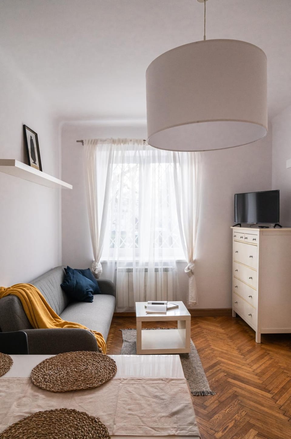 Communal lounge/ TV room, TV and multimedia, Living room, Seating area