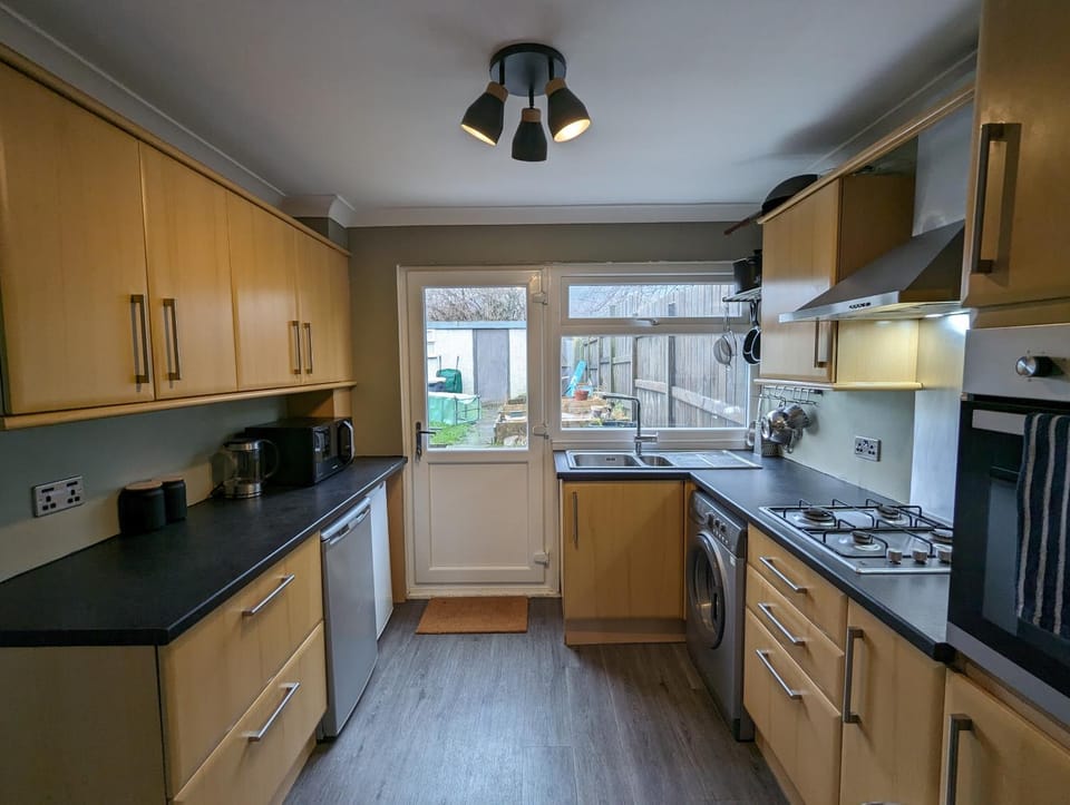 Kitchen or kitchenette, kitchen
