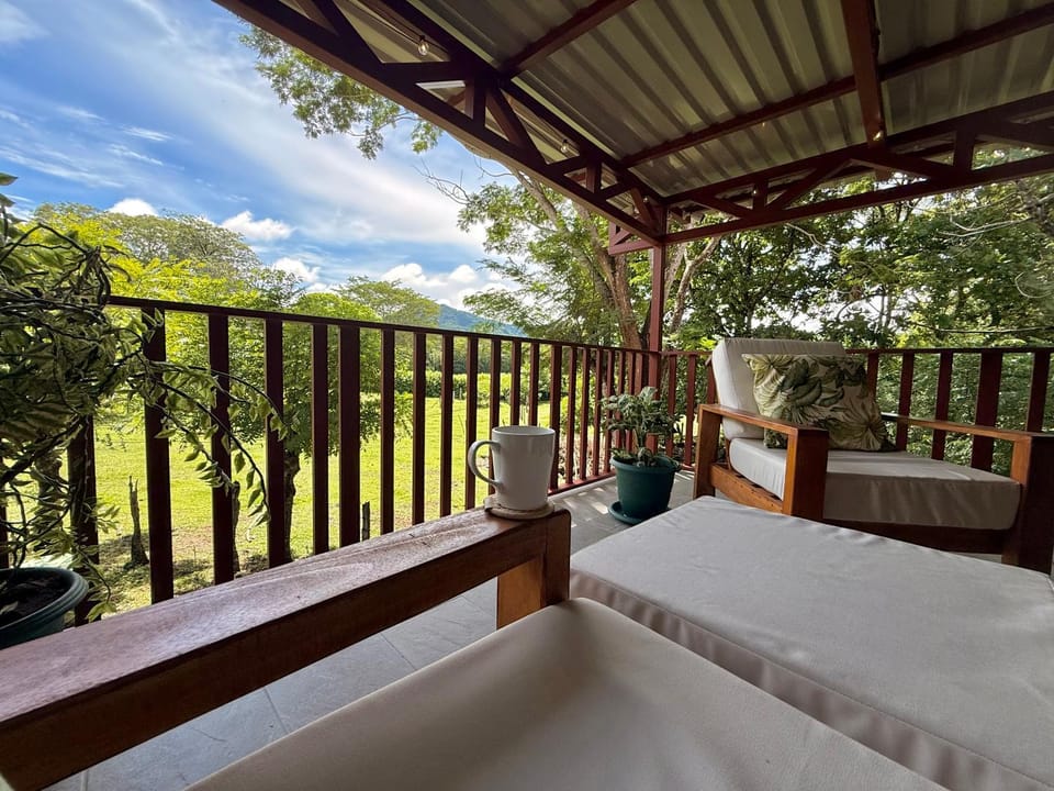 Day, Natural landscape, Balcony/Terrace, Garden view