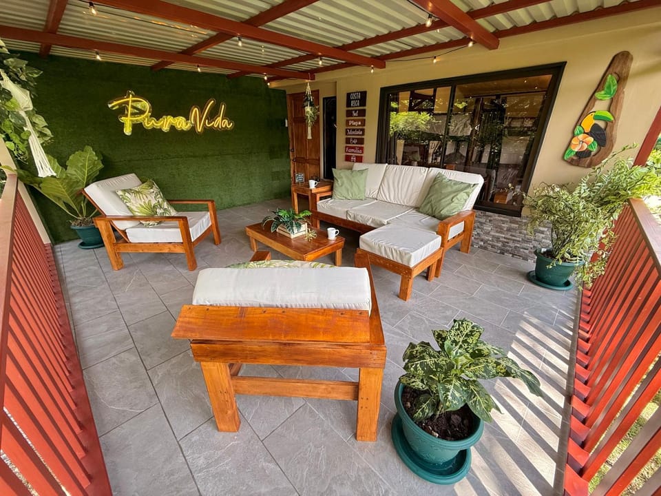Patio, Seating area