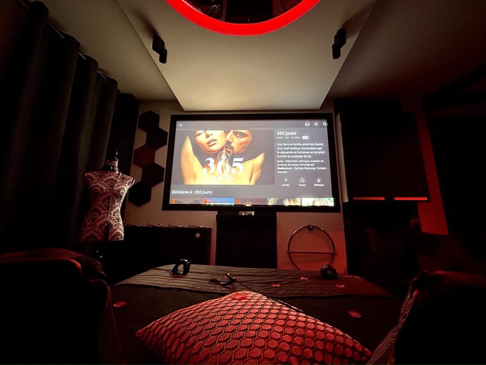 Bed, TV and multimedia