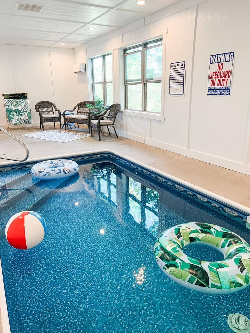 Property building, Swimming pool