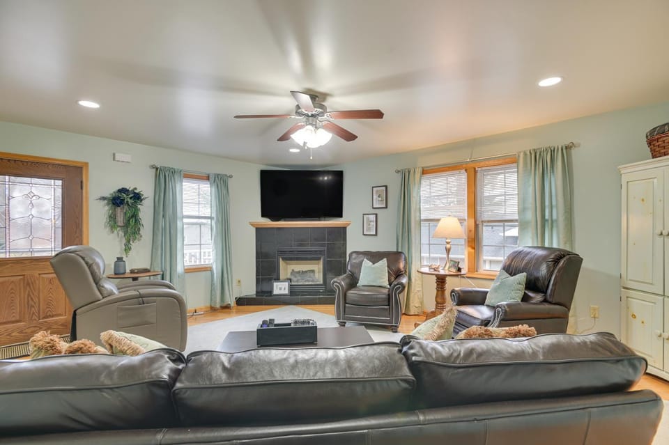 Large Home w/ Deck & Grill ~ 9 Mi to Virginia Tech House in Christiansburg