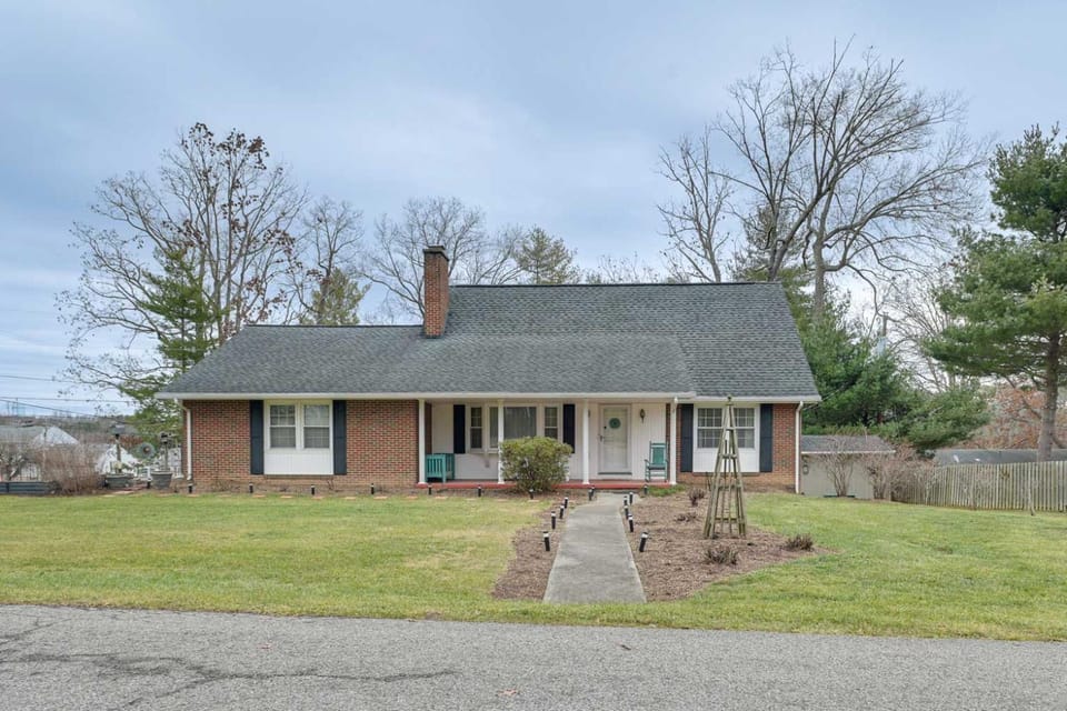 Large Home w/ Deck & Grill ~ 9 Mi to Virginia Tech House in Christiansburg
