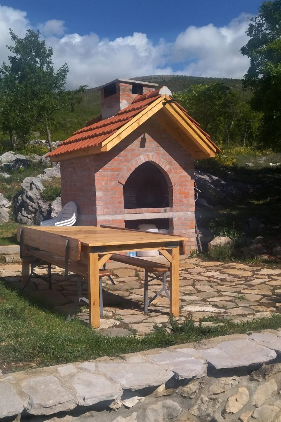 Location, children, Family