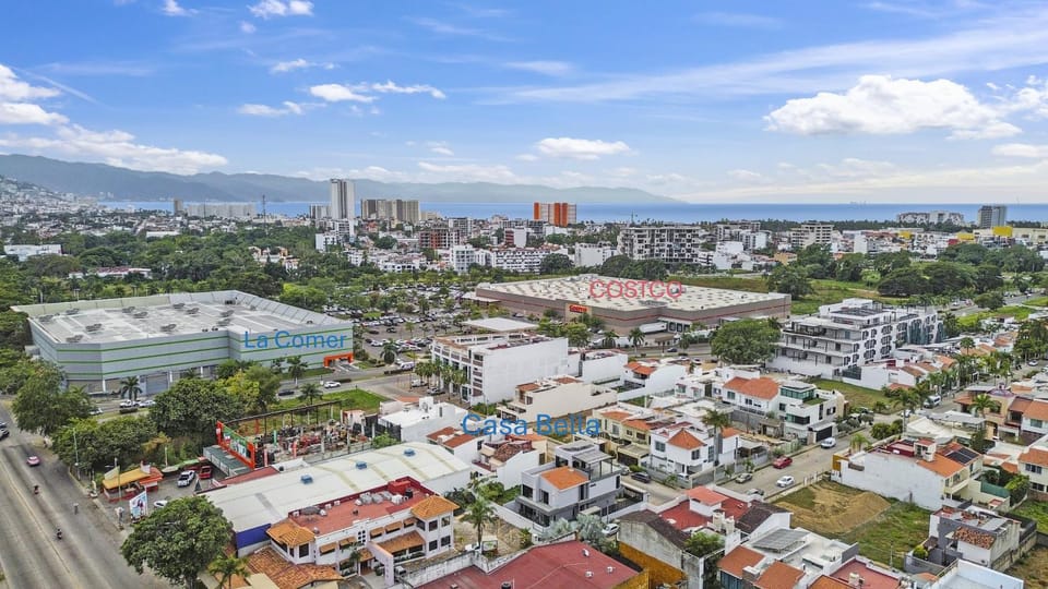 Neighbourhood, City view, Location