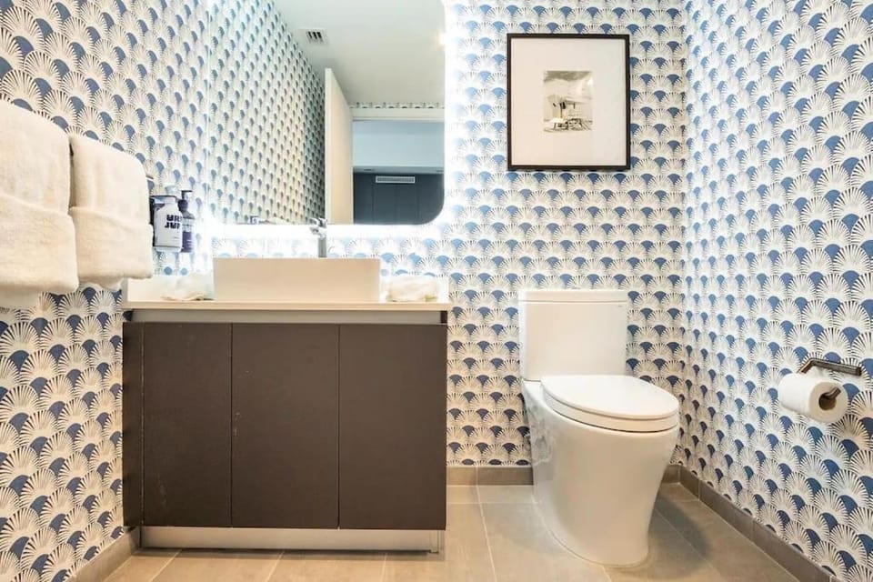 Boutique Condo in DT Miami Perfect for Couples/Fam Apartment in Miami