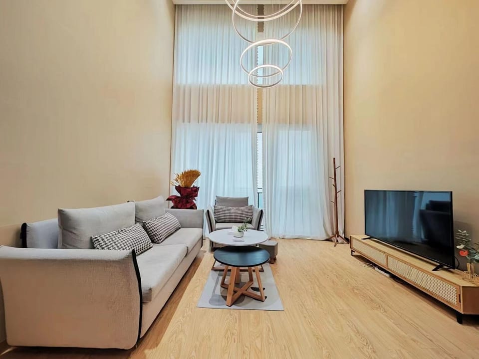 邻致公寓东站中汇店 Apartment hotel in Guangzhou