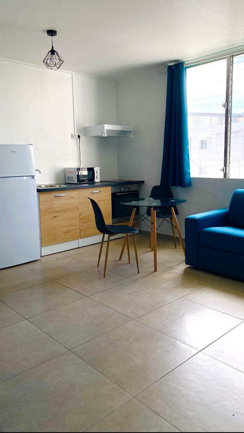 Little urban idéal pour les séjours de moyenne durée proche de tout Apartment in Les Abymes