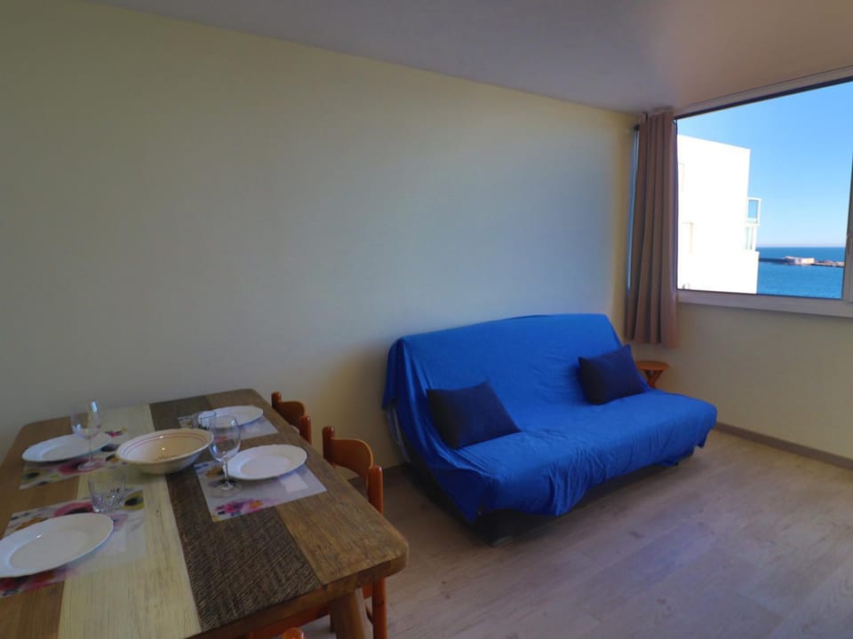 Proche Centre Ville - T2 Rénové 30m² avec Piscine et WIFI - FR-1-472A-296 Apartment in Occitanie