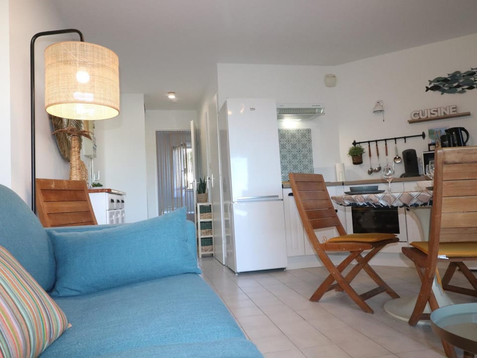 Joli T2 climatisé avec terrasse et parking à Sète - FR-1-472A-292 Apartment in Occitanie