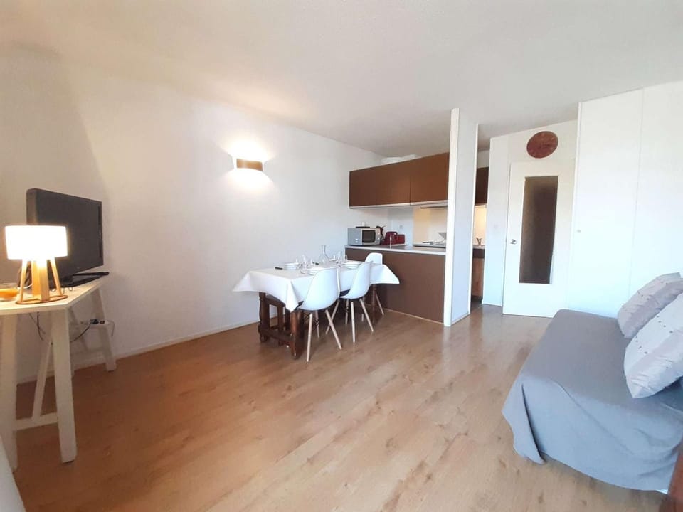 Studio cosy 4 pers avec balcon et kitchenette au Pla d'Adet - FR-1-457-339 Apartment in Saint-Lary-Soulan