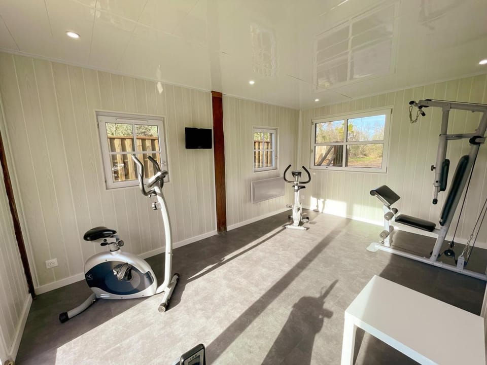 Gîte de charme avec piscine chauffée, salle de jeux, et salle de fitness proche du lac de Rillé - FR-1-381-563 House in Centre-Val de Loire
