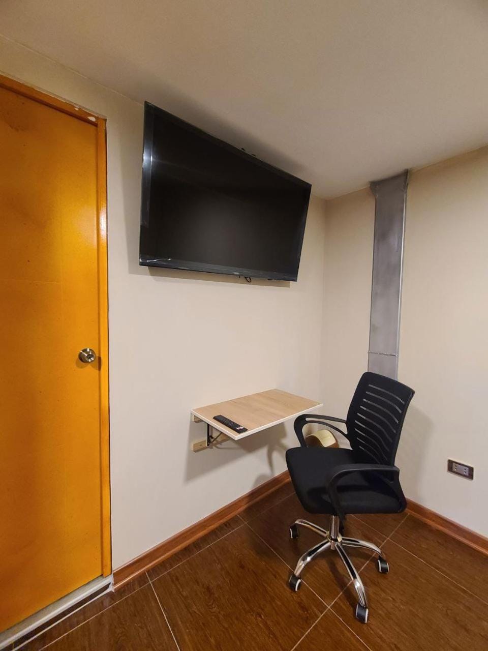 TV and multimedia, Seating area