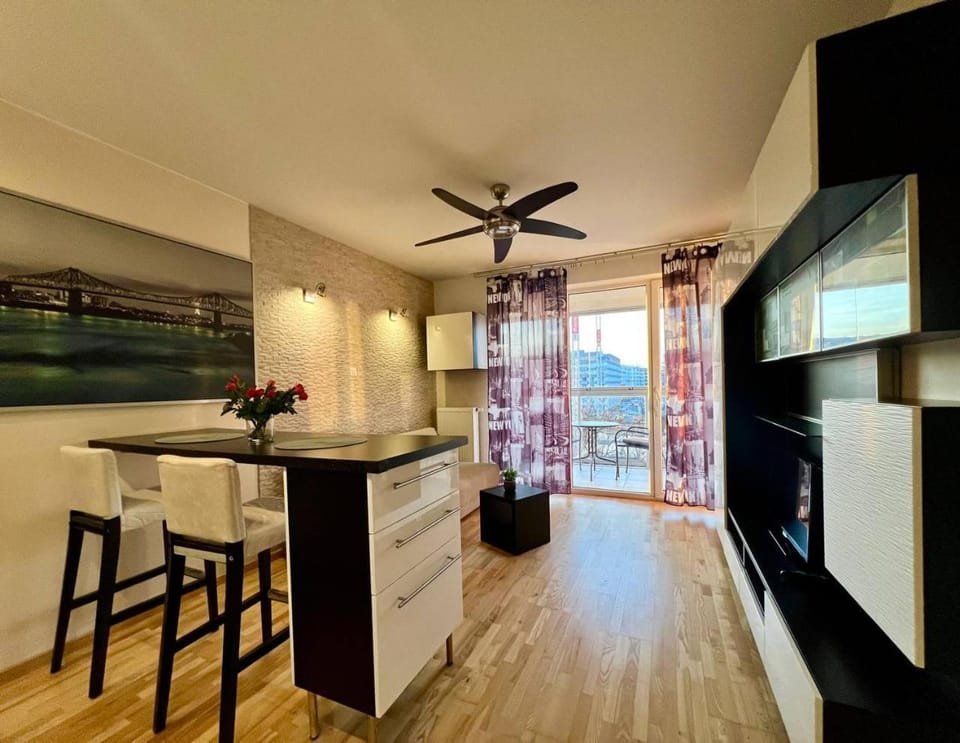 K22 Postępu 10 Chopin Airport Apartment in Warsaw