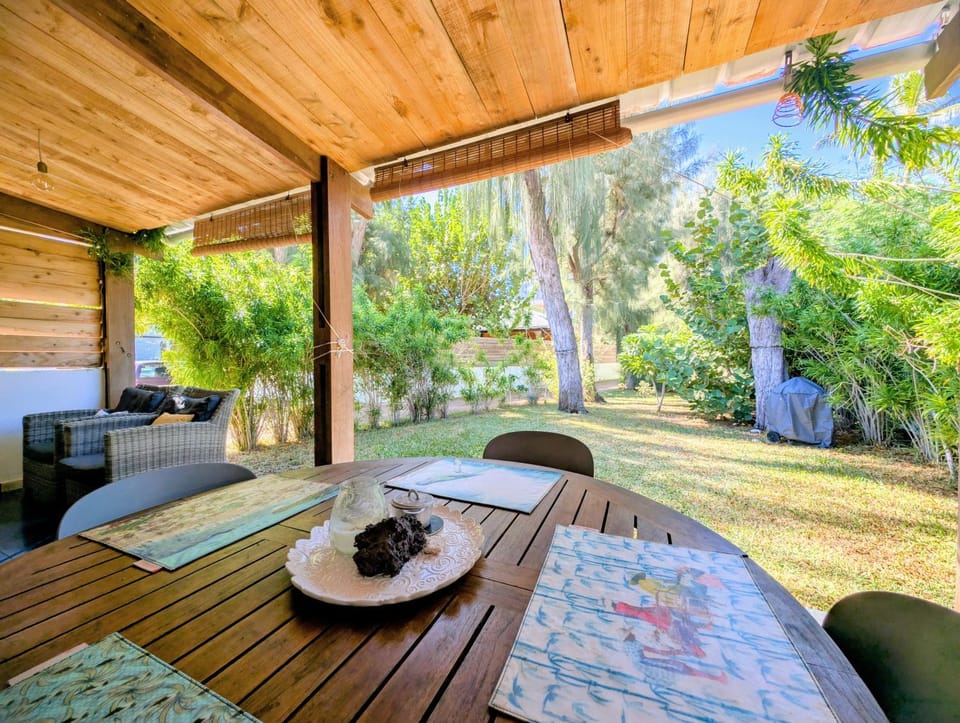 Dining area, Garden view