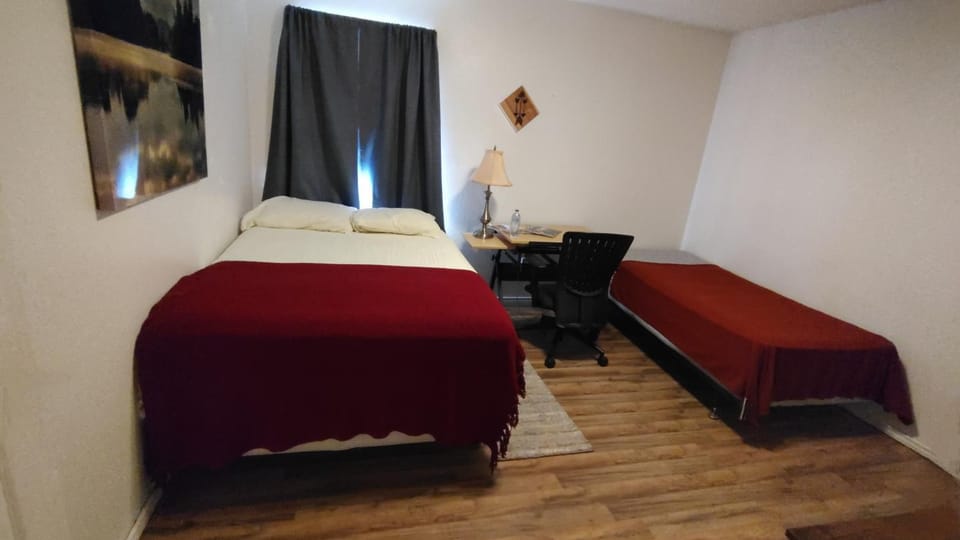 Bed, Photo of the whole room, Bedroom
