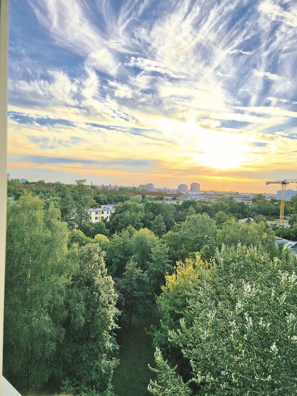 Live like a Local Big 24qm Room Cozy Trendy LGTB Friendly in Shared Apartment in Green Area 12 min to Downtown Alexanderplatz Vacation rental in Berlin