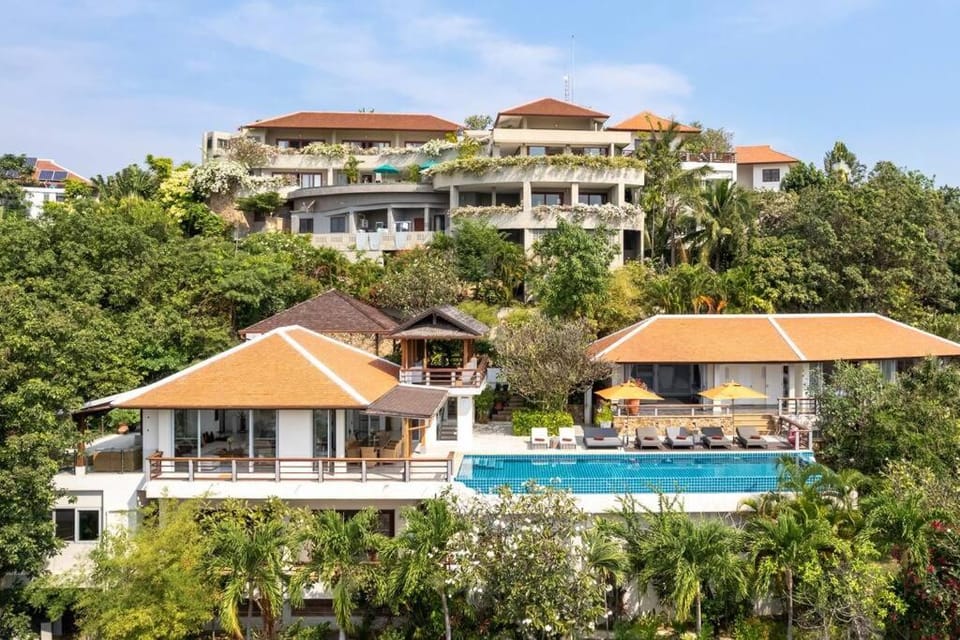 Property building, Day, Natural landscape, Garden, Garden view, Pool view, Swimming pool, sunbed