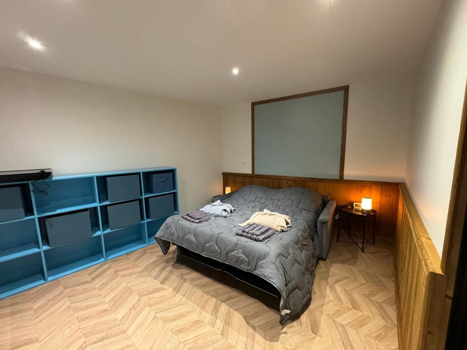 Appartement avec terrasse et SPA Apartment in Auvergne-Rhône-Alpes