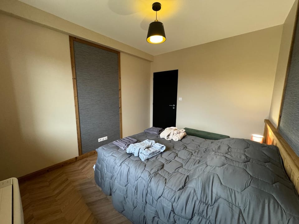 Appartement avec terrasse et SPA Apartment in Auvergne-Rhône-Alpes