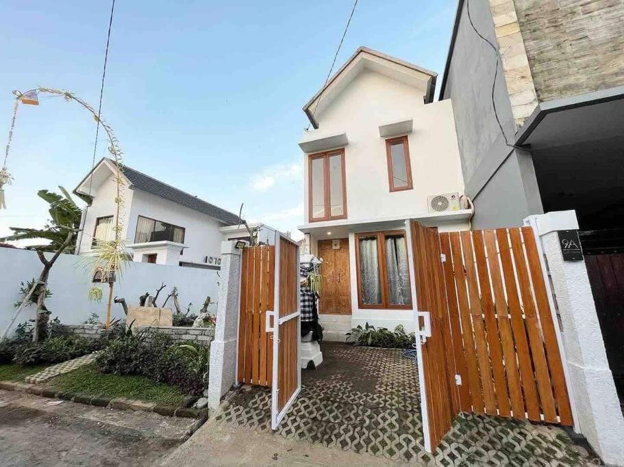 Day, Neighbourhood, Street view