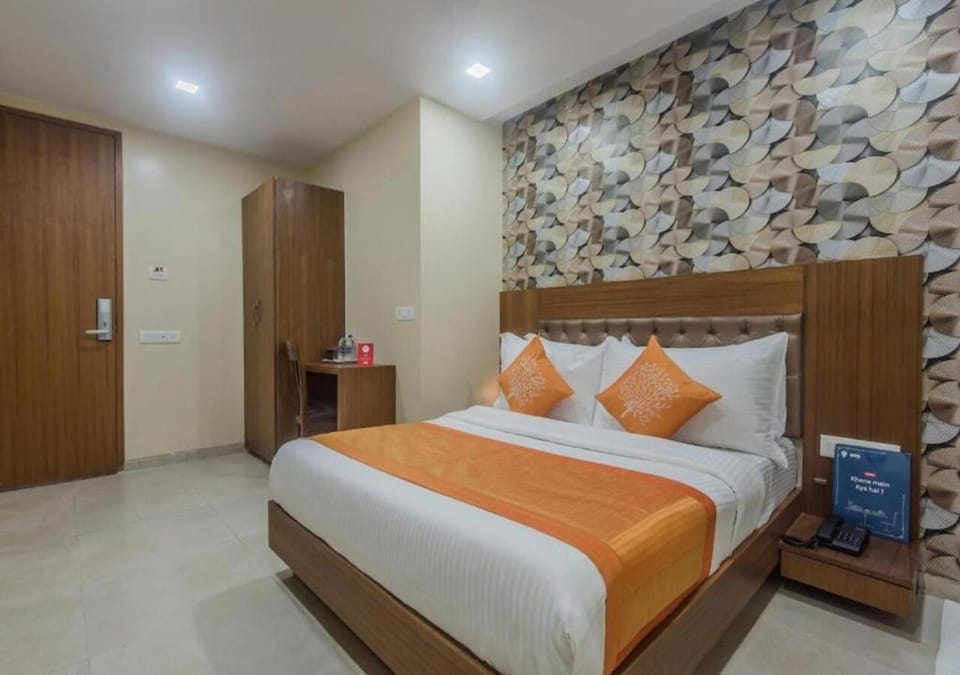 Bed, Photo of the whole room, Bedroom, wardrobe